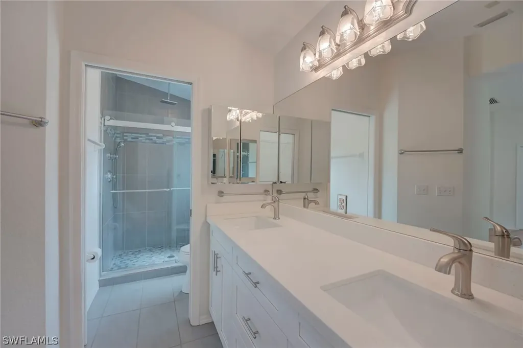 825 Desoto Boulevard N Naples FL 34120