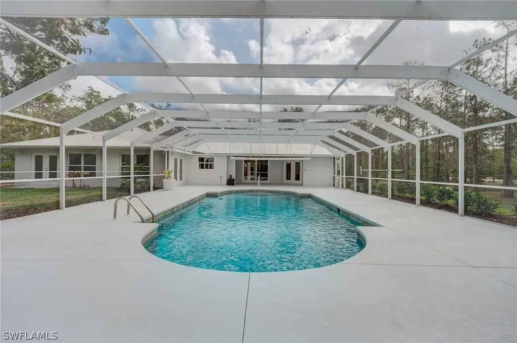 825 Desoto Boulevard N Naples FL 34120