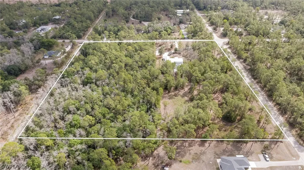 825 Desoto Boulevard N Naples FL 34120