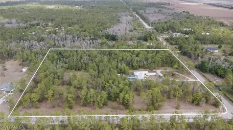 825 Desoto Boulevard N Naples FL 34120
