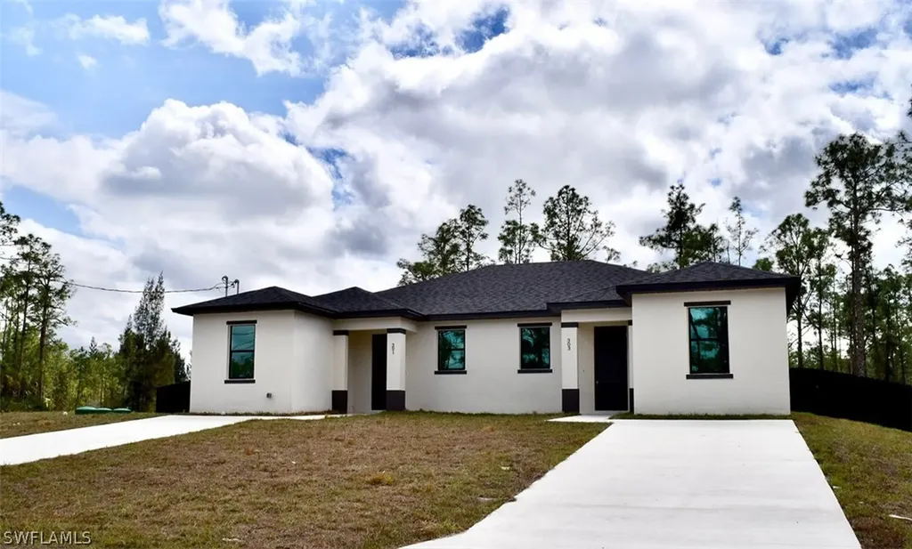 301/303 Norwalk Avenue Lehigh Acres FL 33972
