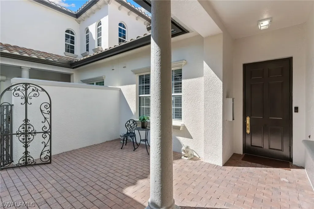 3695 Montreux Lane Naples FL 34114
