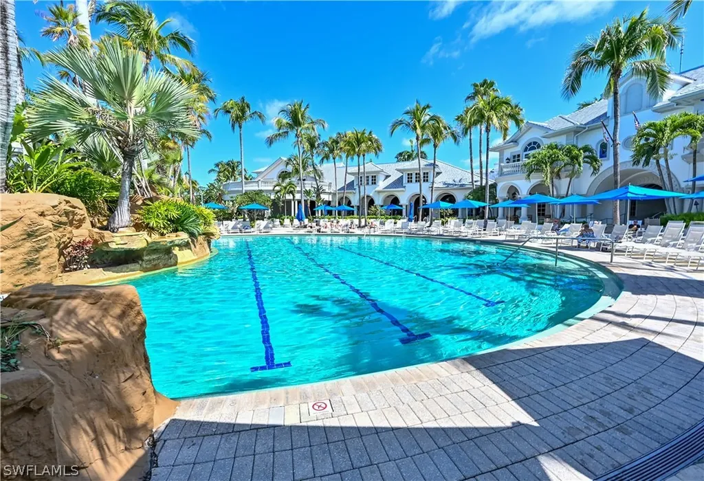 3695 Montreux Lane Naples FL 34114
