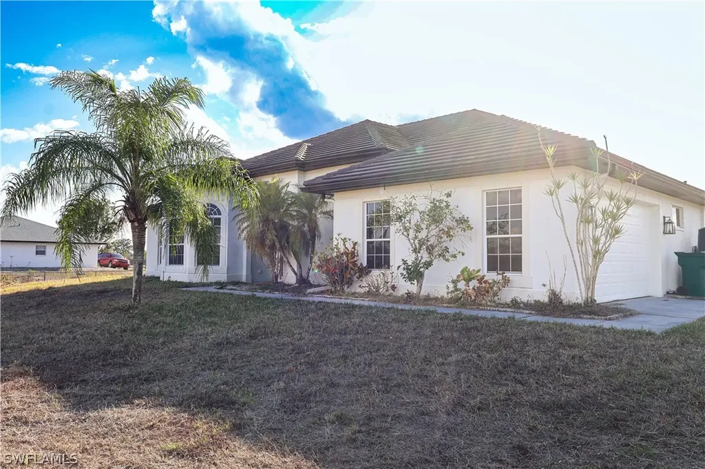 4445 20th Street NE Naples FL 34120
