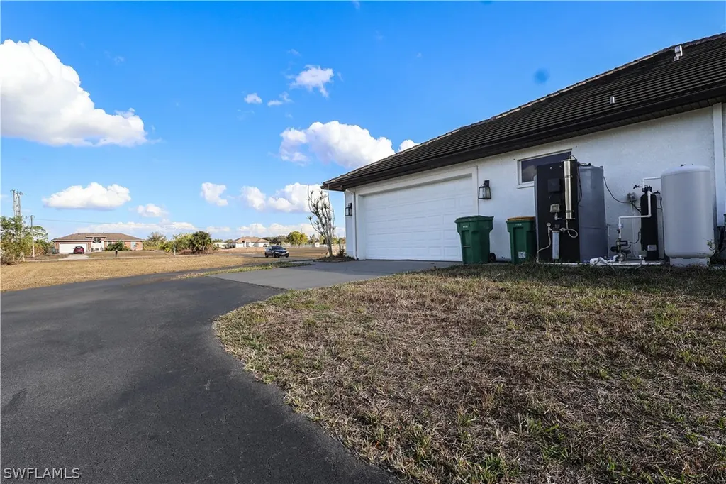 4445 20th Street NE Naples FL 34120