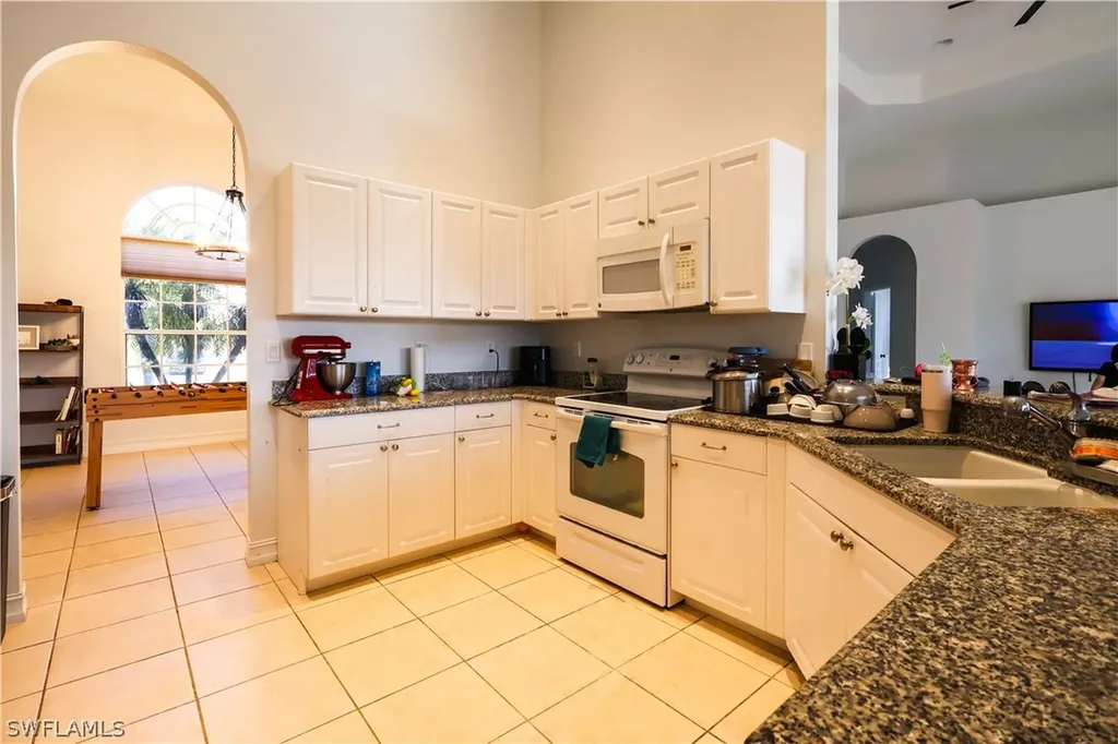 4445 20th Street NE Naples FL 34120