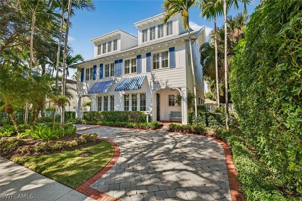 477 3rd Avenue S Naples FL 34102