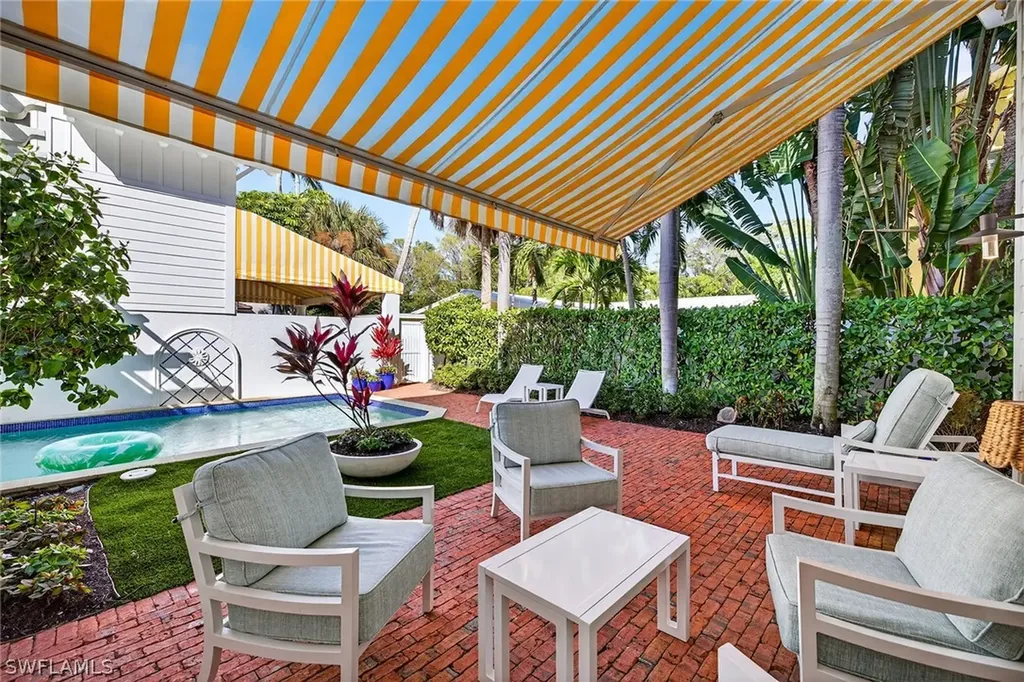 477 3rd Avenue S Naples FL 34102