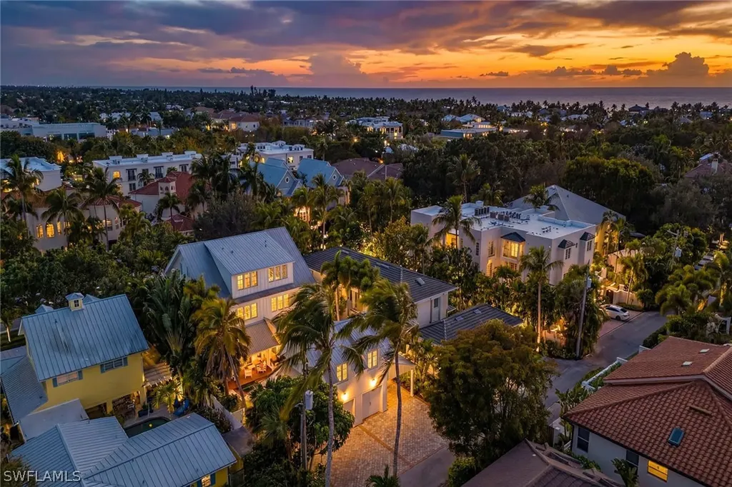 477 3rd Avenue S Naples FL 34102