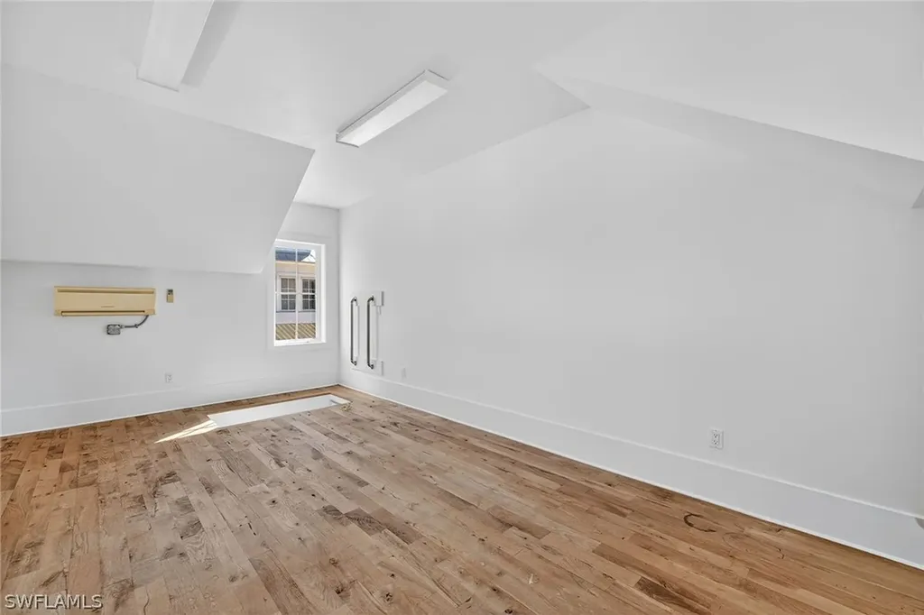 477 3rd Avenue S Naples FL 34102