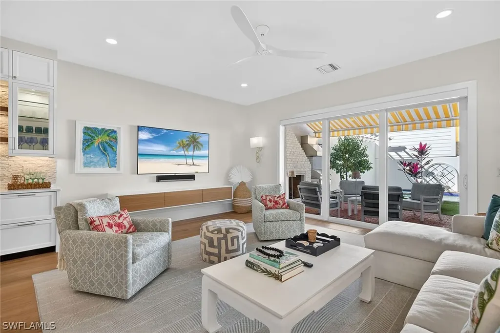 477 3rd Avenue S Naples FL 34102