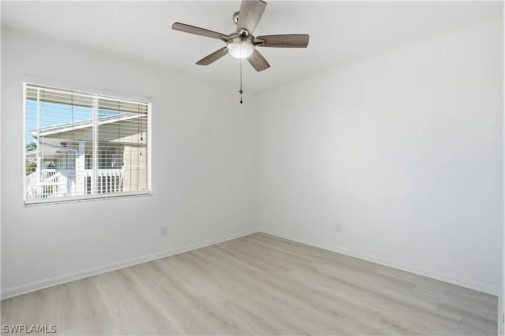 4607 Bayshore Drive Naples FL 34112