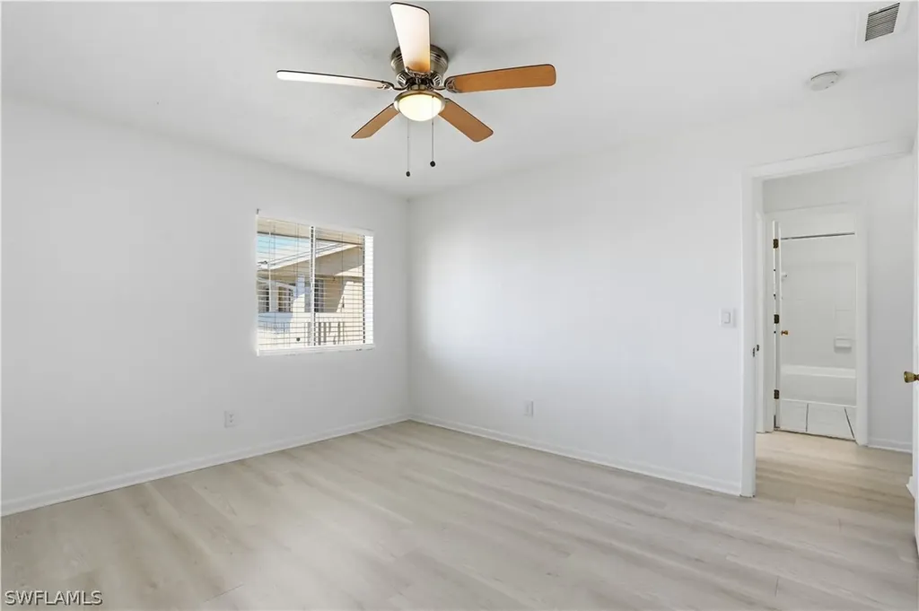 4607 Bayshore Drive Naples FL 34112