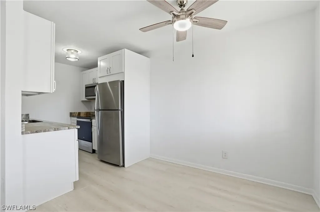4607 Bayshore Drive Naples FL 34112
