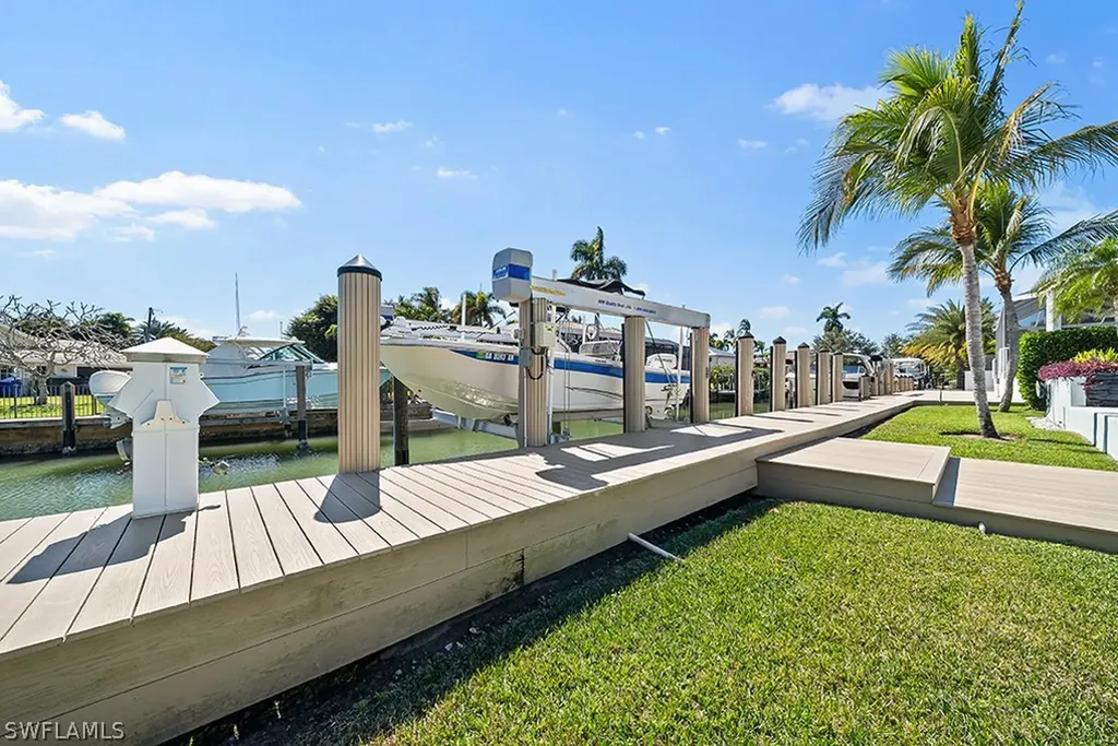 2175 Shad Court Naples FL 34102