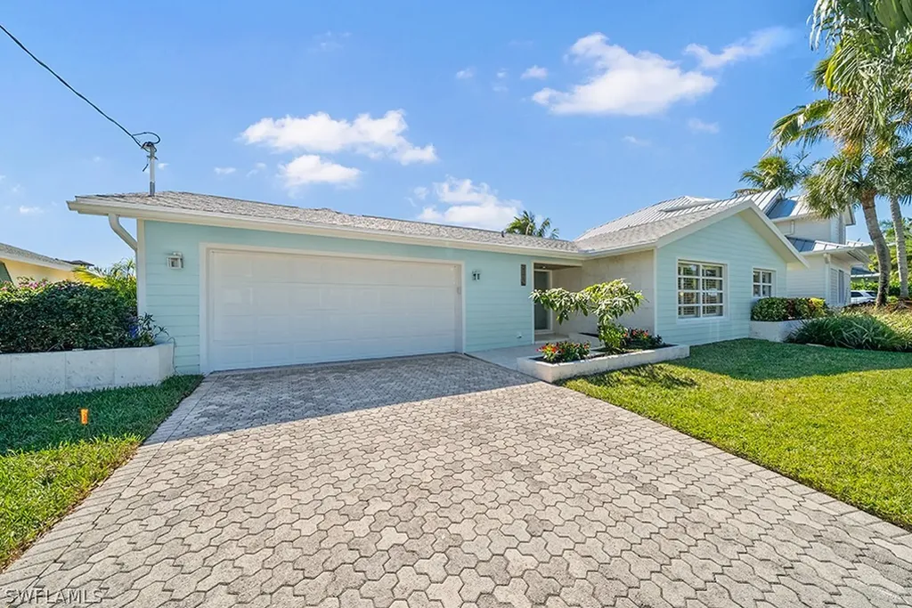 2175 Shad Court Naples FL 34102