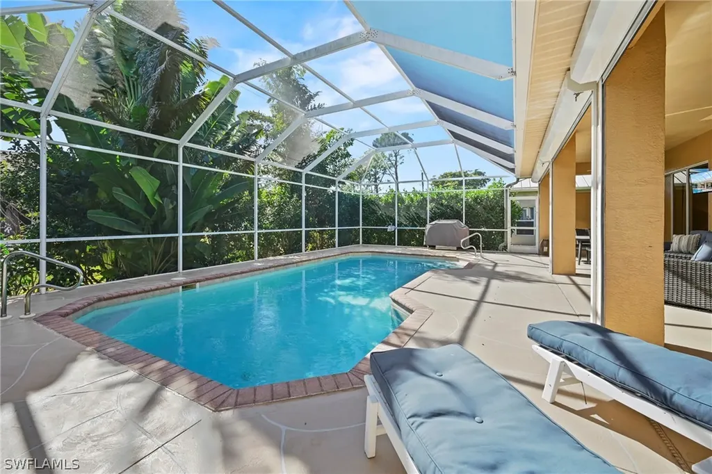 10630 Woodchuck Lane Bonita Springs FL 34135