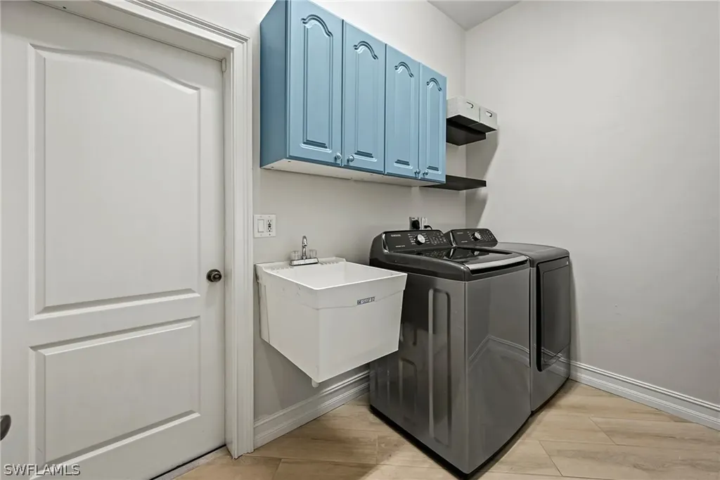 10630 Woodchuck Lane Bonita Springs FL 34135