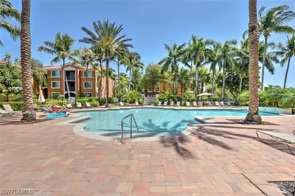 1200 Reserve Way Naples FL 34105