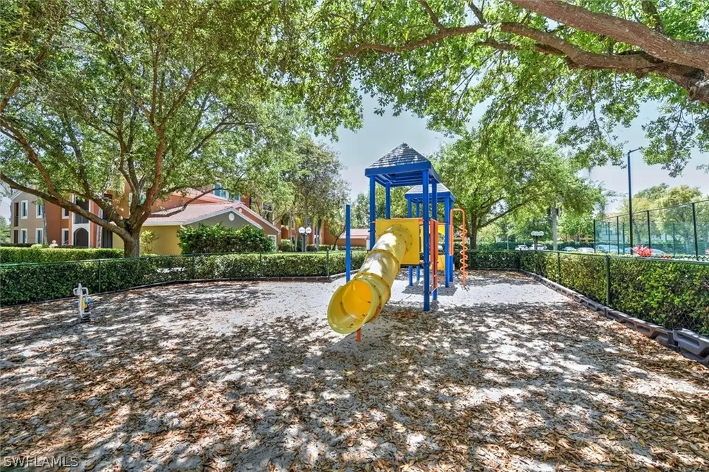 1200 Reserve Way Naples FL 34105