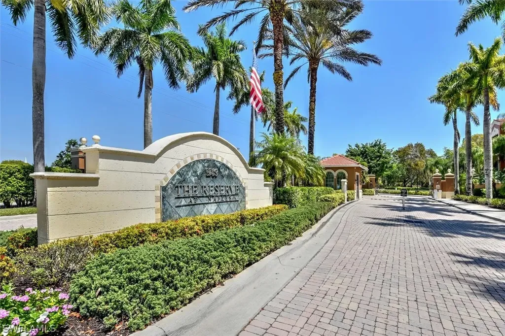 1200 Reserve Way Naples FL 34105