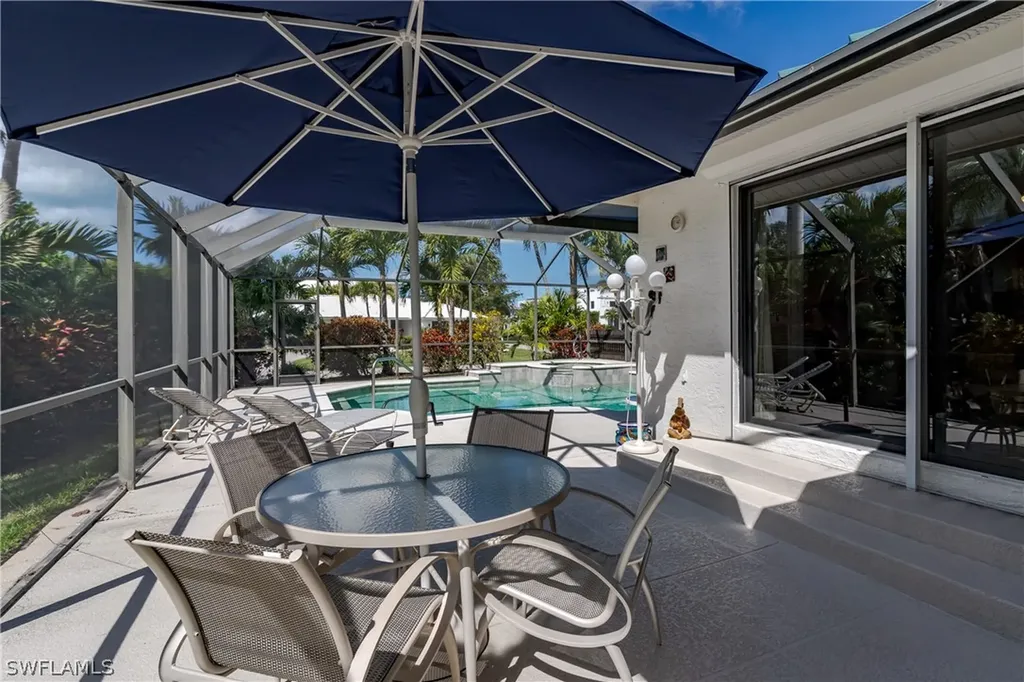 600 Parkview Lane Naples FL 34103