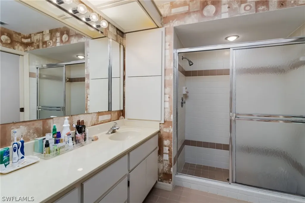 600 Parkview Lane Naples FL 34103