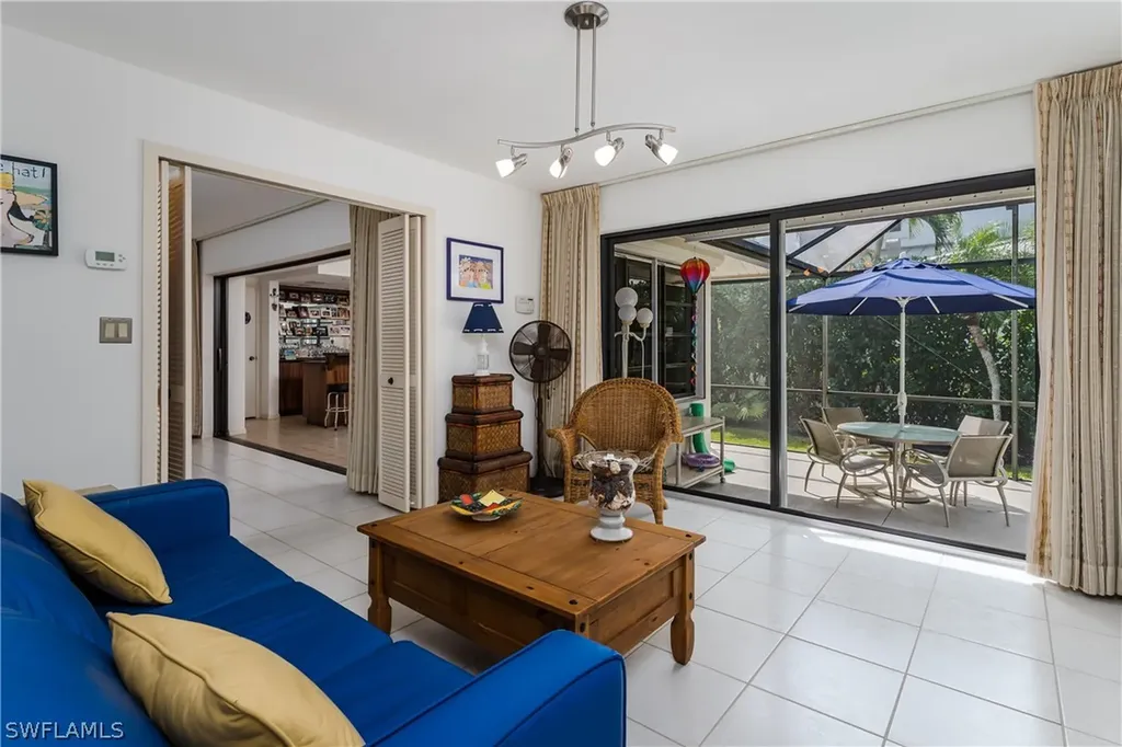 600 Parkview Lane Naples FL 34103