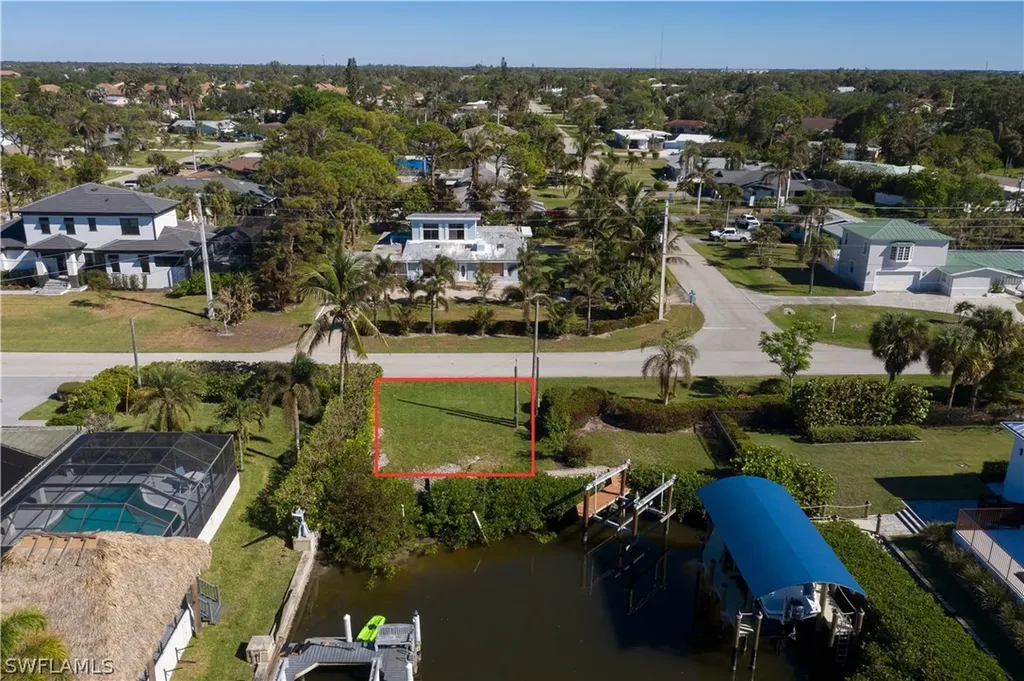 195 7th Street Bonita Springs FL 34134