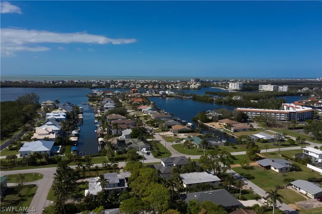 195 7th Street Bonita Springs FL 34134