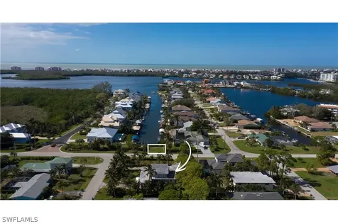 195 7TH Street Bonita Springs FL 34134