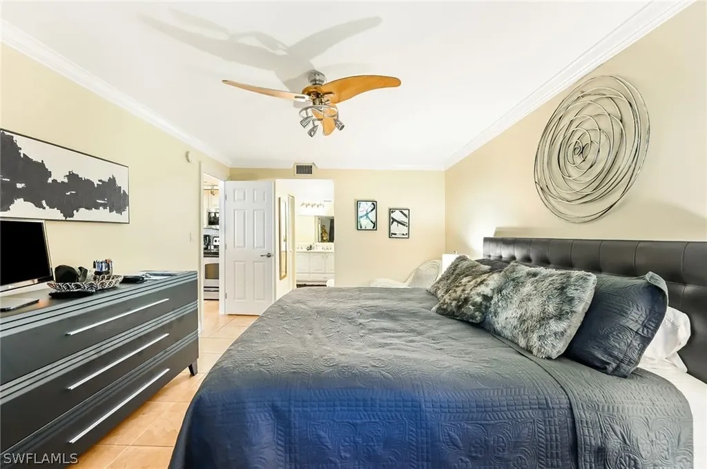 200 Palm Drive Naples FL 34112