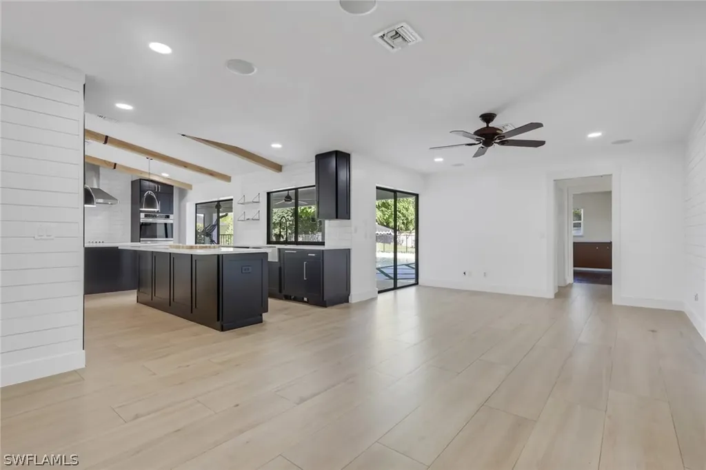 10450 Windsor Way Naples FL 34109