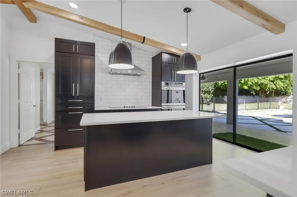 10450 Windsor Way Naples FL 34109