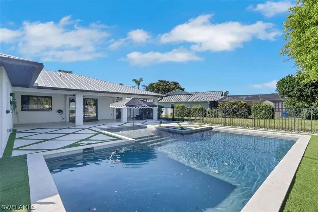 10450 Windsor Way Naples FL 34109