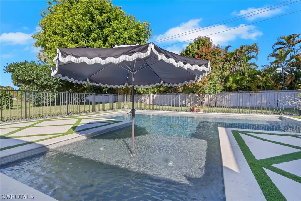 10450 Windsor Way Naples FL 34109