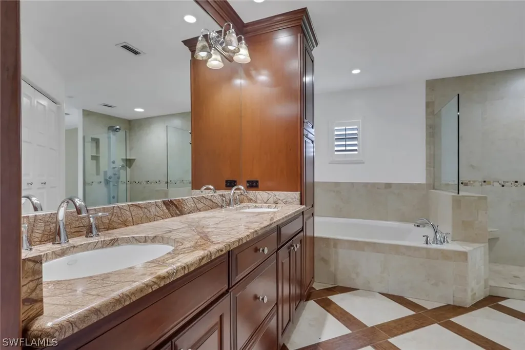 10450 Windsor Way Naples FL 34109