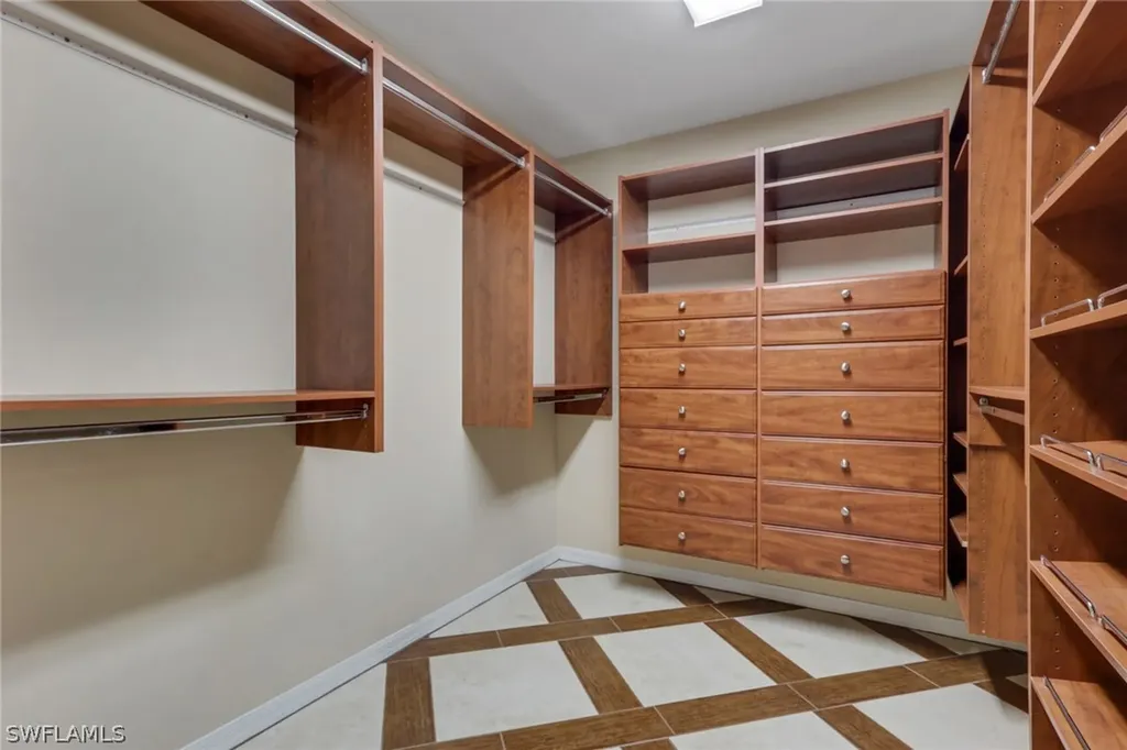10450 Windsor Way Naples FL 34109