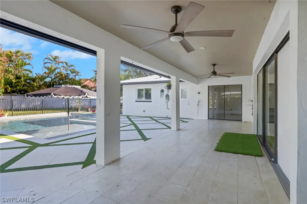 10450 Windsor Way Naples FL 34109