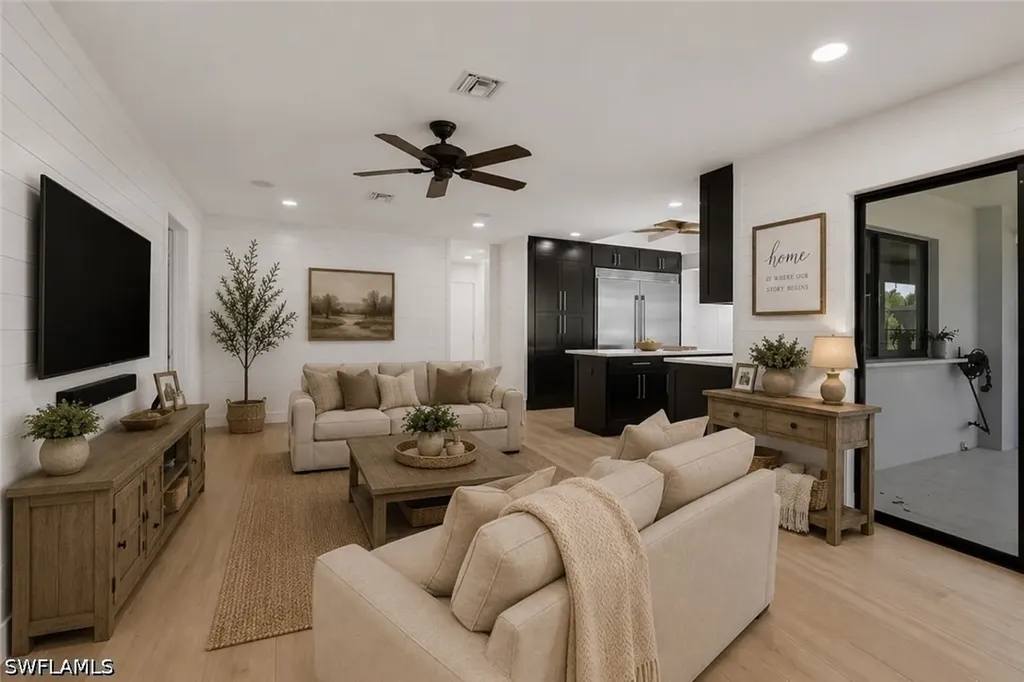 10450 Windsor Way Naples FL 34109