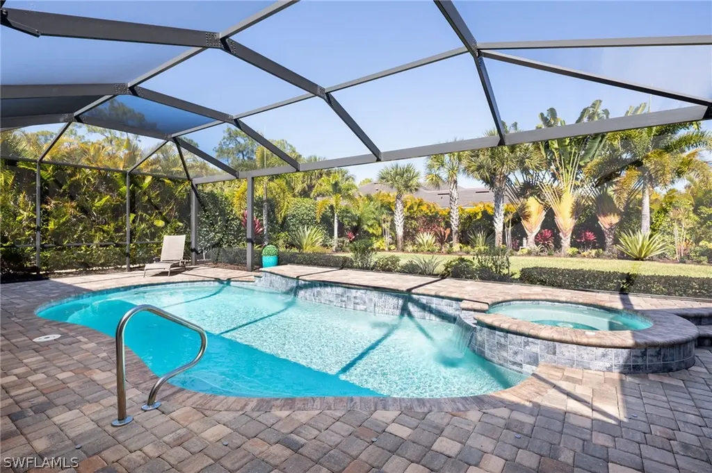 14627 Nicholas Way Naples FL 34109