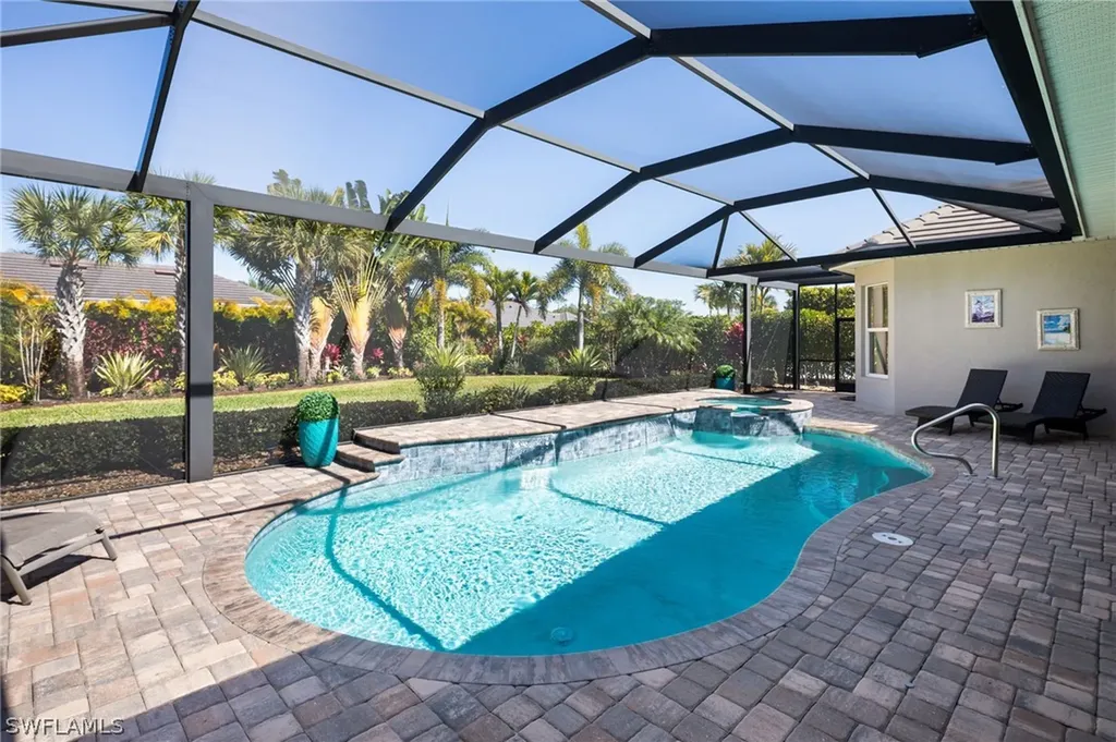 14627 Nicholas Way Naples FL 34109