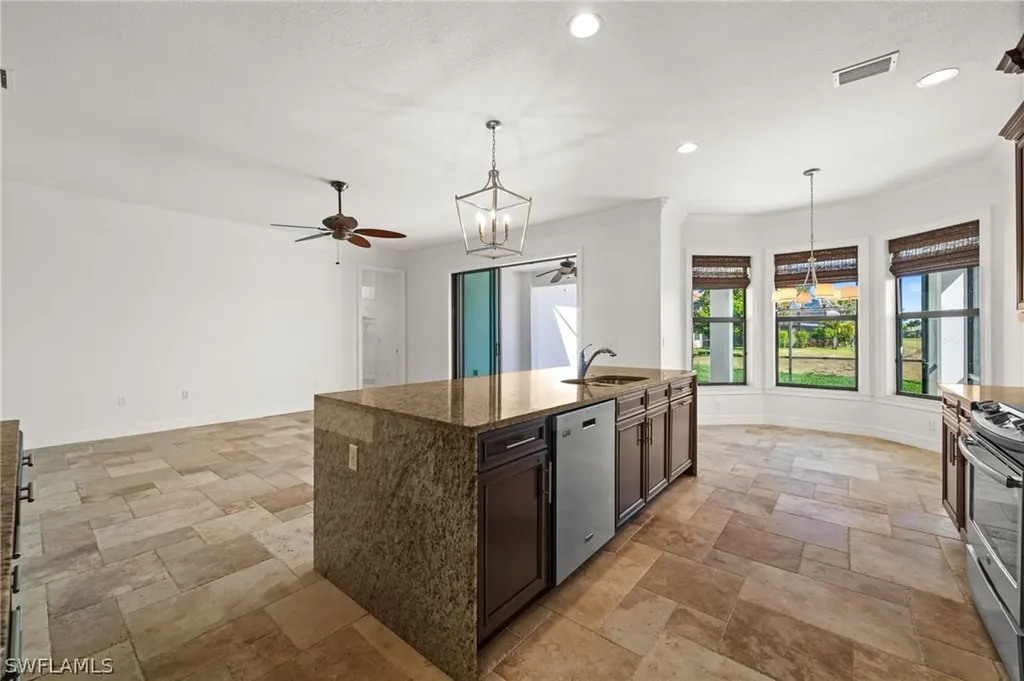 3312 Pacific Drive Naples FL 34119