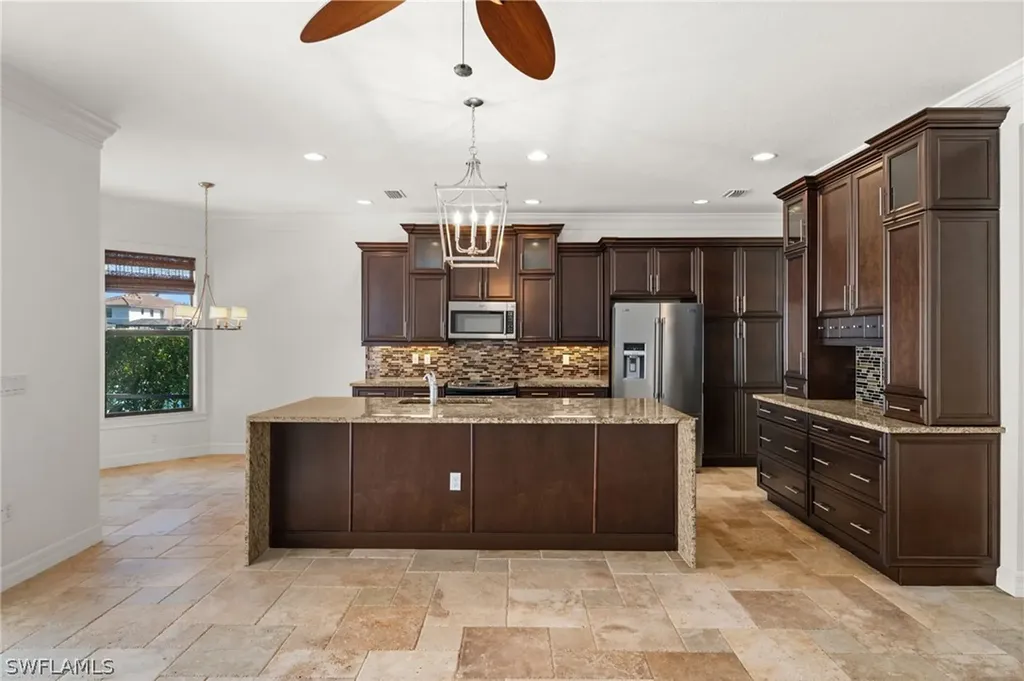3312 Pacific Drive Naples FL 34119