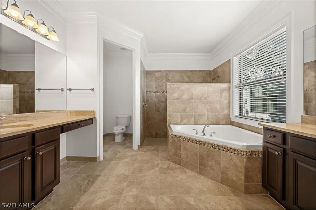 3312 Pacific Drive Naples FL 34119