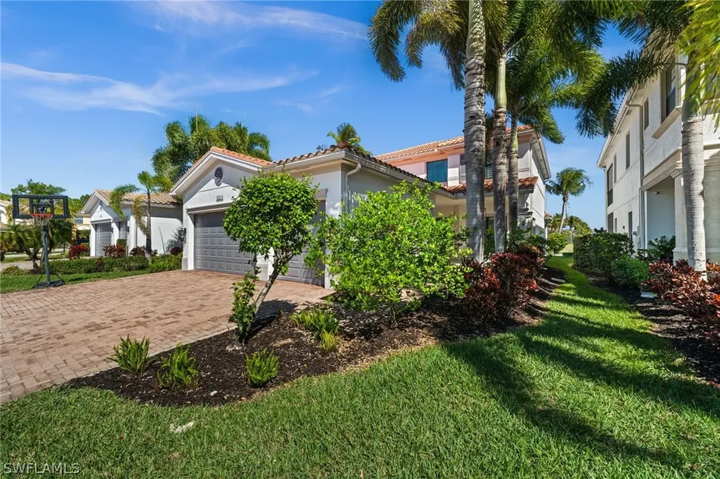 3312 Pacific Drive Naples FL 34119