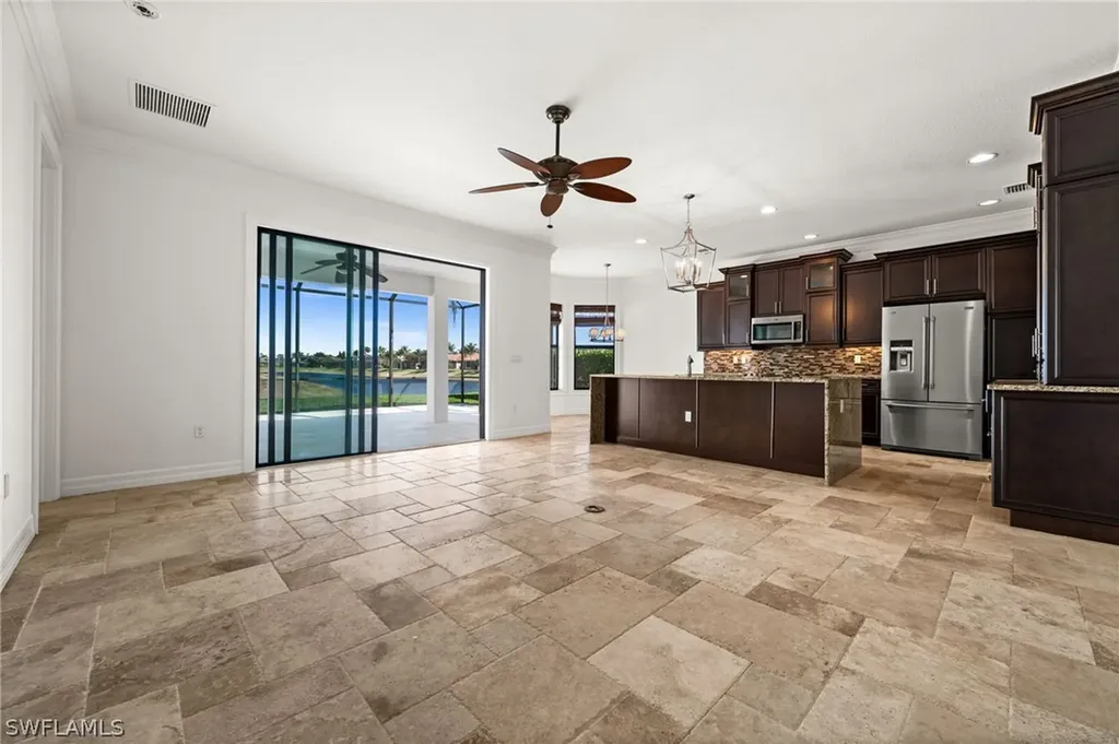 3312 Pacific Drive Naples FL 34119
