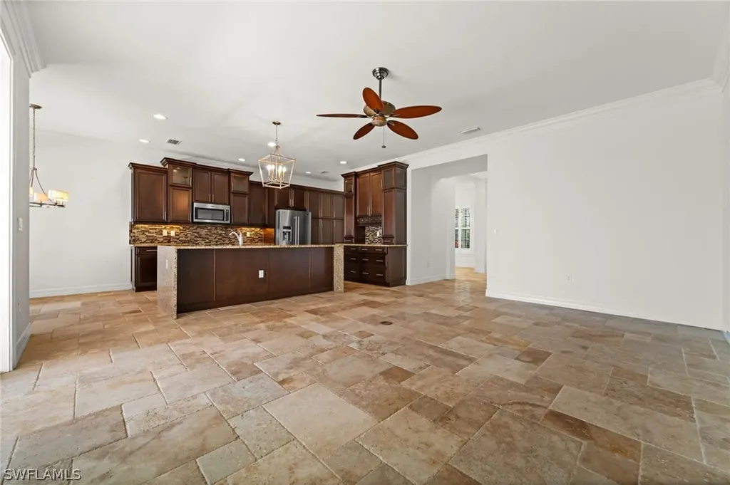 3312 Pacific Drive Naples FL 34119