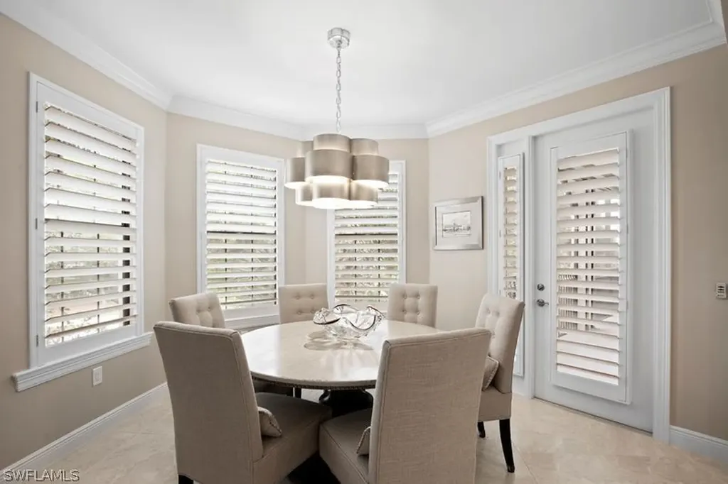 16391 Viansa Way Naples FL 34110