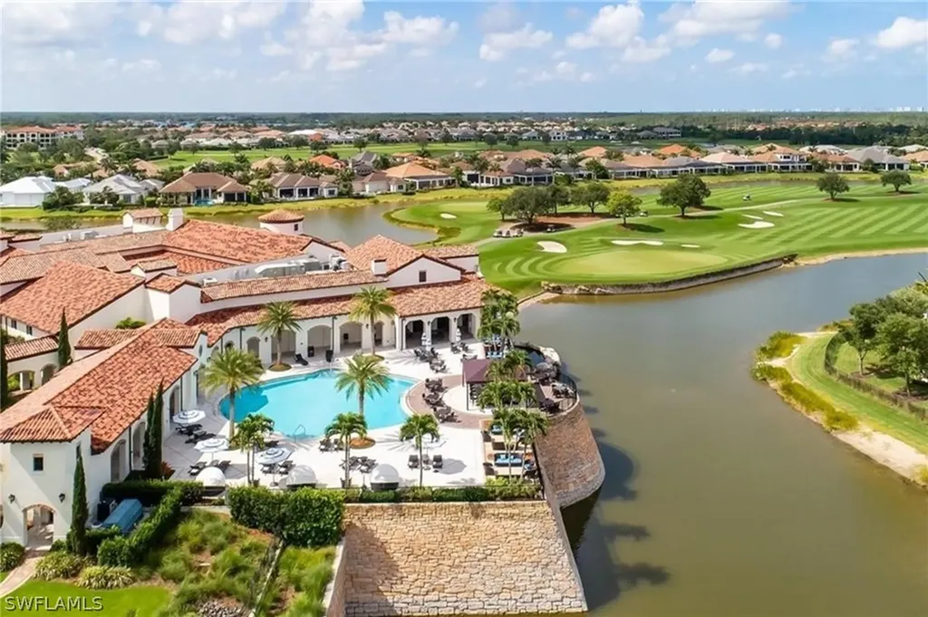 16391 Viansa Way Naples FL 34110